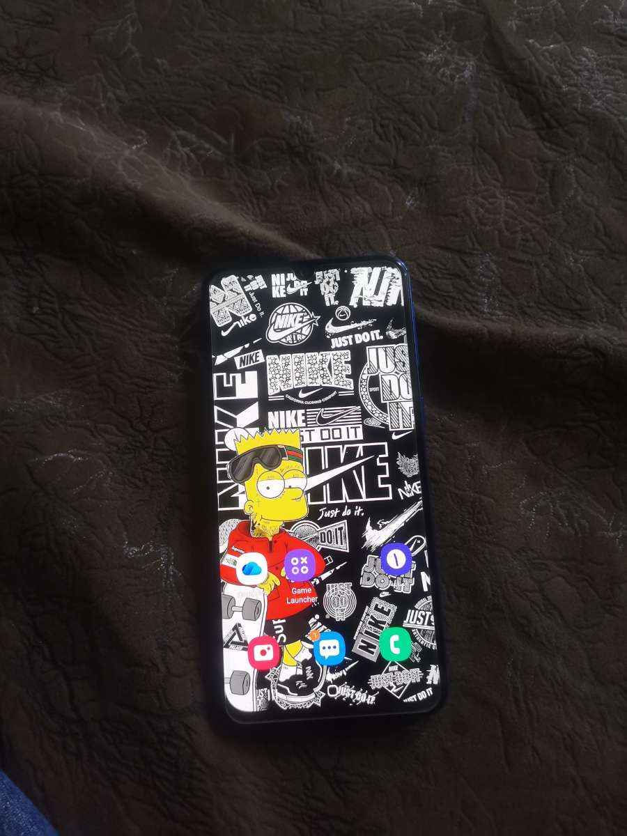 سامسونج كلكسي a40 زاكيره 64 رام 4 تشته كي نمونه كه له ك با قش نه فه كري حجم بجيكه يا خو شه بو بريكي شاشه سوبر اموليد pubg 40fps سعر تني 70 هزار ته بديلا زي تكه م رقم واتس *********** دهوك, العراق
