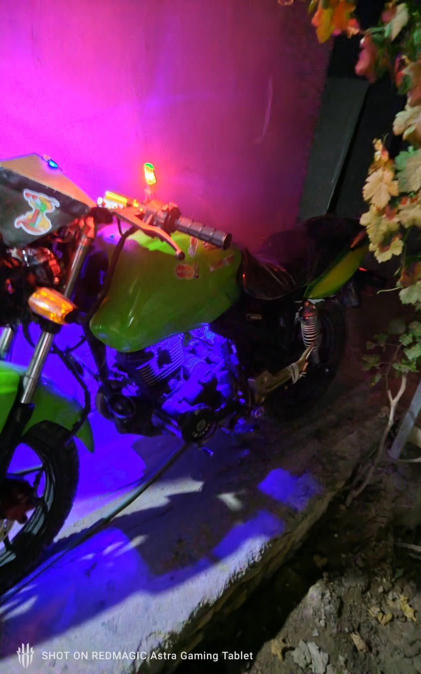 جاوه محور غراض بانده
محرك 200
شلعه ومعدل 
السعر 550


**إذا كنت صاحب هذا الإعلان وتريد حذفه لأي سبب، رجاءا أرسل رسالة إلى الدعم الفني**