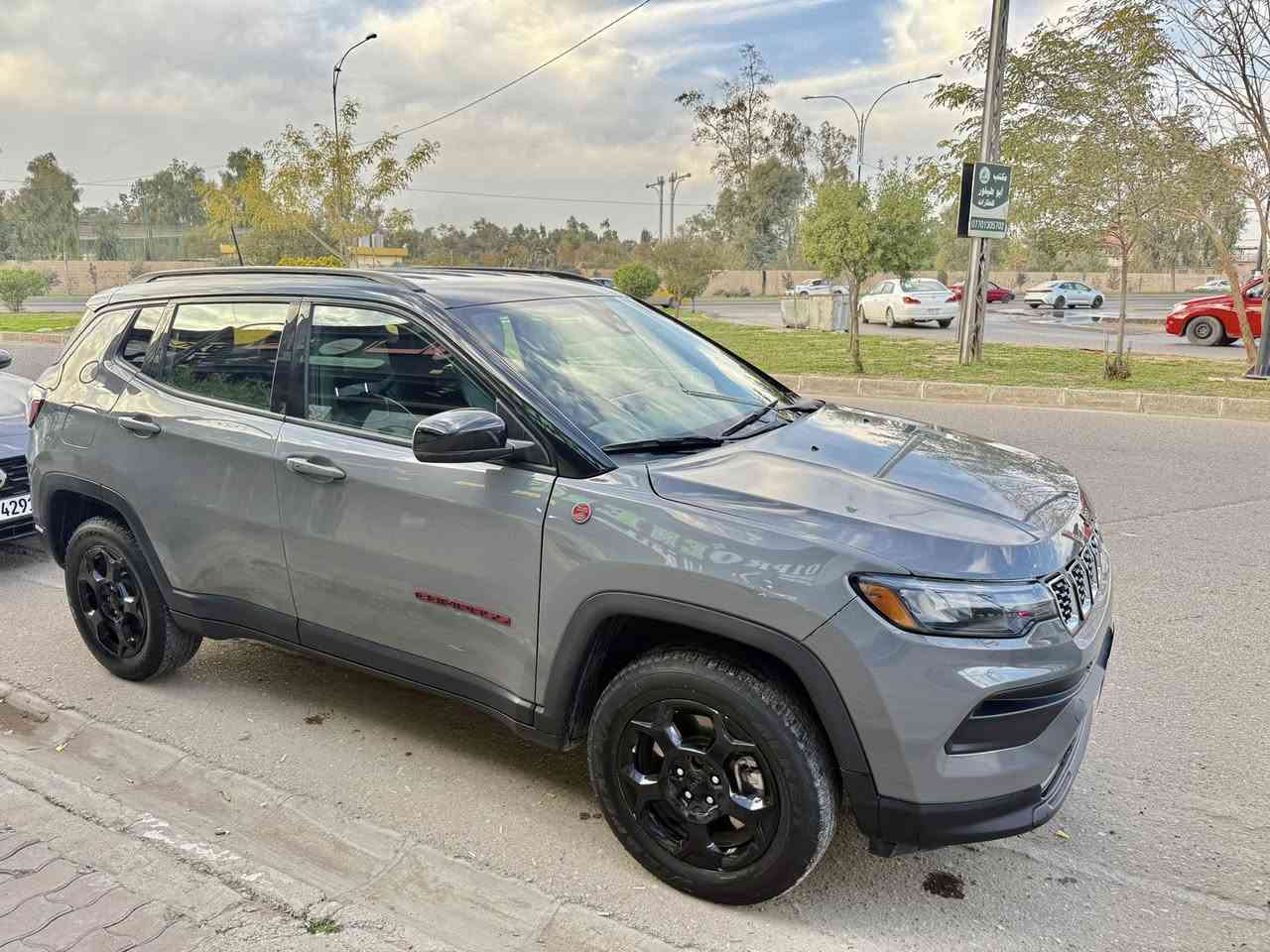 جيب كومباس تريل هوك 2023
رقم اربيل جديد 
سيارة بيها فقط بونيد صبغ كما موضع بصور التفاصيل 
و رضعة خفيف بشانصي
سعر 165 ورقة وبيها مجال 
عنوان كركوك 
***********
