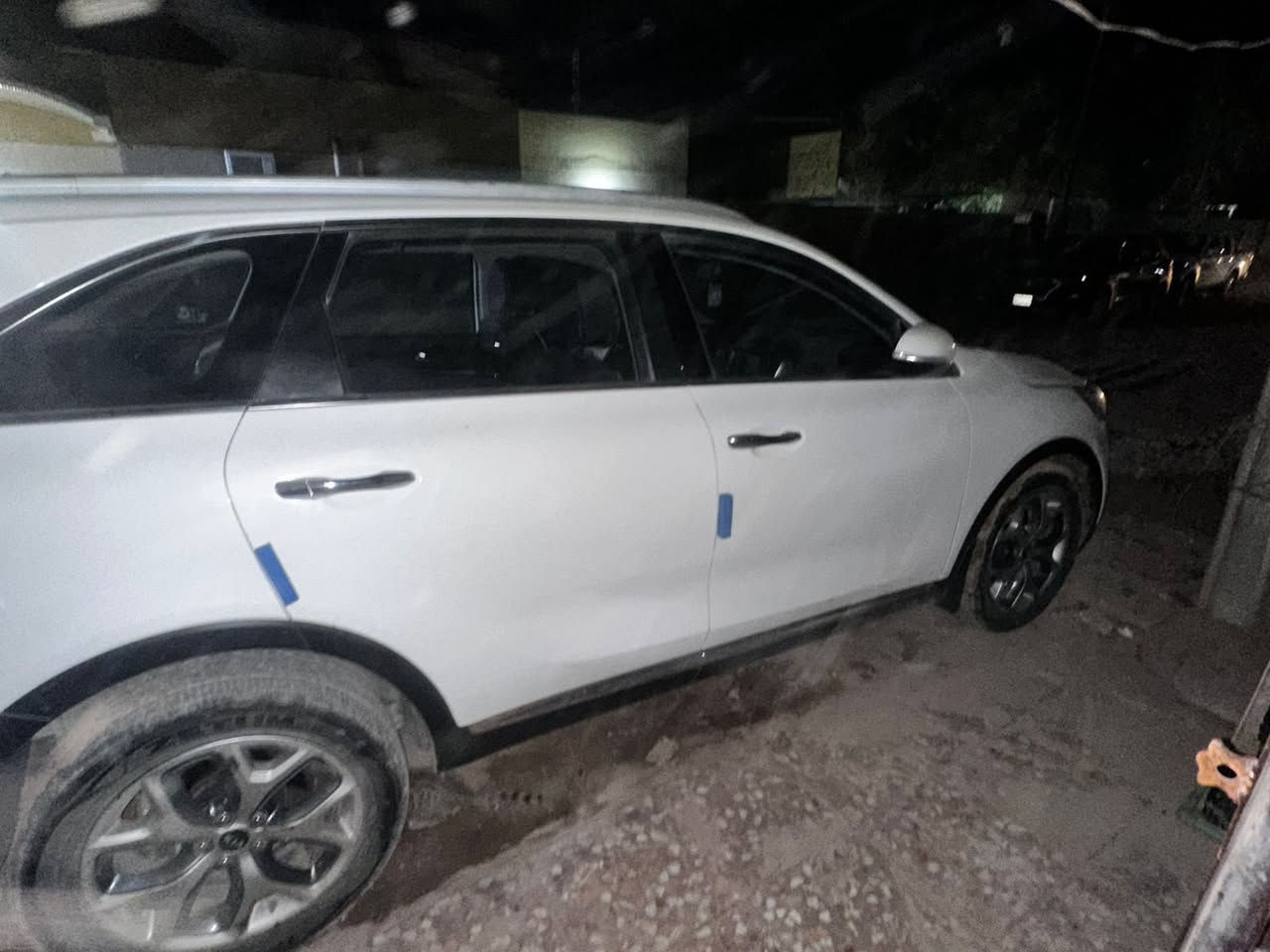 سورنتو خليجي موديل ١٦ فول ماعدا الفتحه   سياره حلوه ونضيفه وجاهزه
رقم واسط انكليزي تحويل مباشر :

كفاله عامه من ضربه وصبغ 
تبريد مايشتغل والمحرك كفاله من تبخير وتنقيص 

بيها فقط تكحيلات وكارت اربع اصابع  بالجملغ الخلفي والامامي اثر دحجه بسيطه مبين وواضح من تجي تشوفها 

مكاني نجف كوفه 

السعر خابرني او راسلني ودلل ***********
