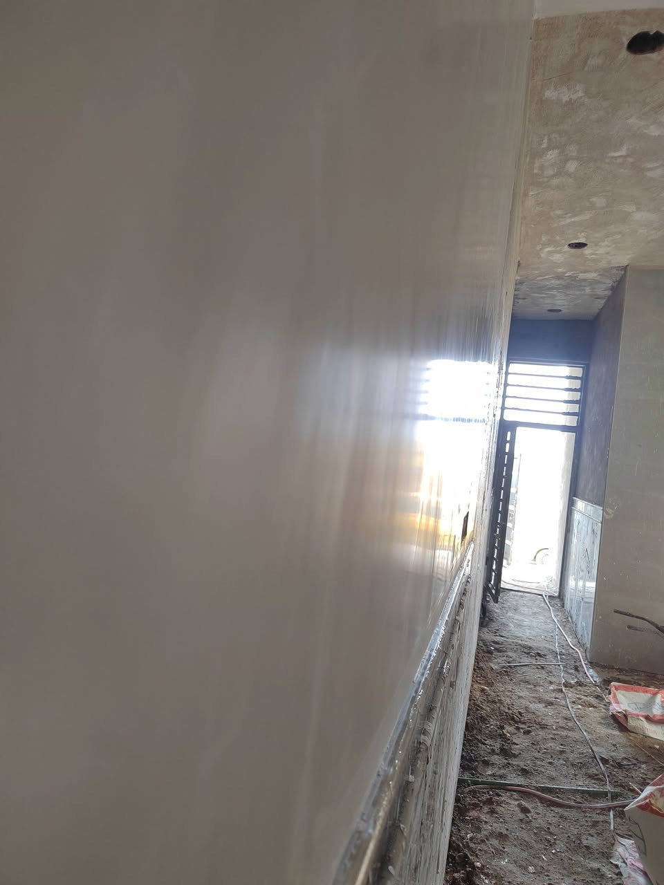 لبخ سمنت وجص وبياض شغل درجئ والئ اشتغل على المتر ومقطوعه حالين متفرغ واتساب ***********
