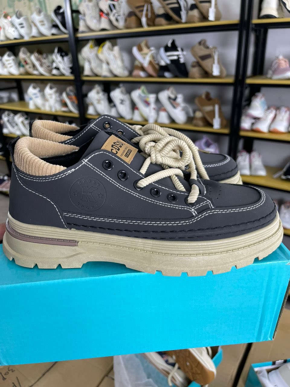 حذاء رجالي 3.5$
كل الكمية 630$
كل الكمية 180 زوج
قياسات كاملة
القياسات من 40 إلى 44
كل قياس 6 أزواج
الكرتون يحتوي 30 زوج
وزن الكرتون حوالي 28 كيلو
حجم الكرتون بدون علبة 0.13 متر مكعب
حجم الكرتون مع علبة 0.24 متر مكعب
كل الكمية 6 كرتون
حجم كل الكمية بدون علبة 0.78 متر مكعب
حجم كل الكمية مع علبة 1.44 متر مكعب
وزن كل الكمية حوالي 168 كيلو


**إذا كنت صاحب هذا الإعلان وتريد حذفه لأي سبب، رجاءا أرسل رسالة إلى الدعم الفني**