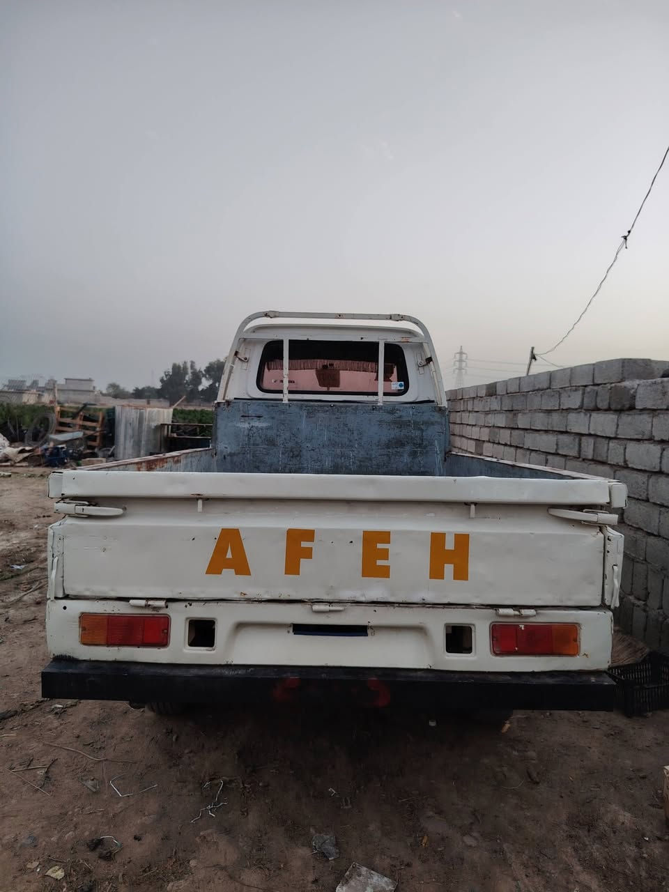 للبيع موديل 2007 مابيها اينقص كير ومحرك شرط نضيفه مثل ما واضحه بل صوره اوراق كامله وسنويه موجوده السعر 20 بيها مجال قليل *********** خاص ما اجاوب خابرني وتدلل
