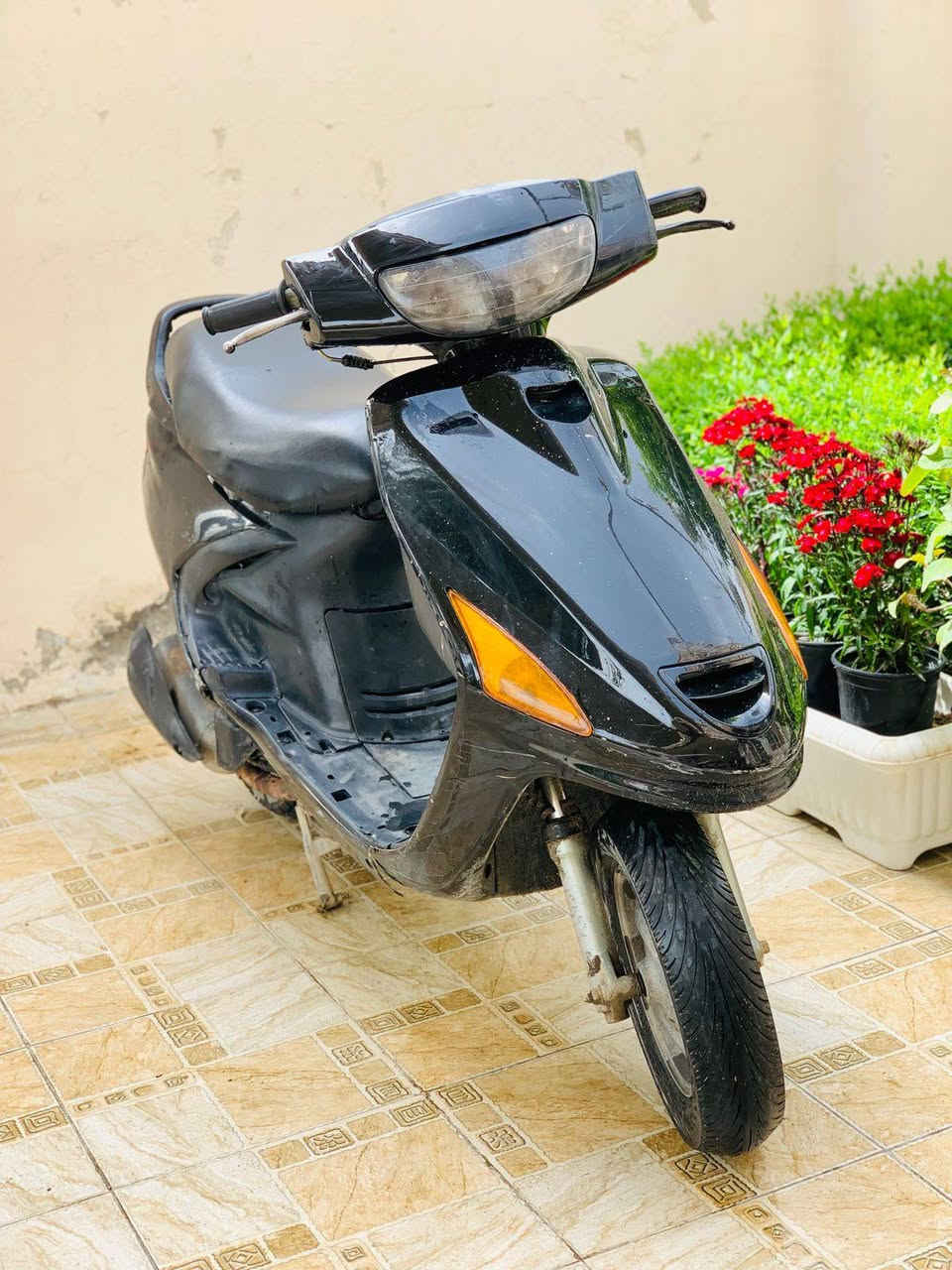 اللهم صلي على محمد وال محمد فراشة كرستال 140 محرك شلعه ومعدل ونعومه وقفل جنطه وستيرن كله شغالة وكهربائيات شغاله نقص باتري فقط السعر/300 وبيها مجال لشراي 
حله مركز المدينة 
***********
