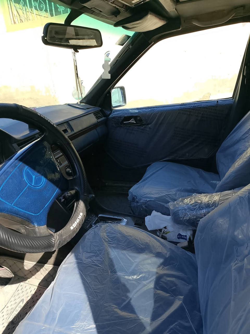 مارسيدس  دب حجم 300 مكينه وكير بطه 2500 ديلكو موديل 87 رقم بغداد وكهربائيات باتريك جديد حداديه نضيفه رقم بغداد   شرط التحويل الاستفسار على الرقم *********** مكان السياره واسط قضاء العزيزيه
