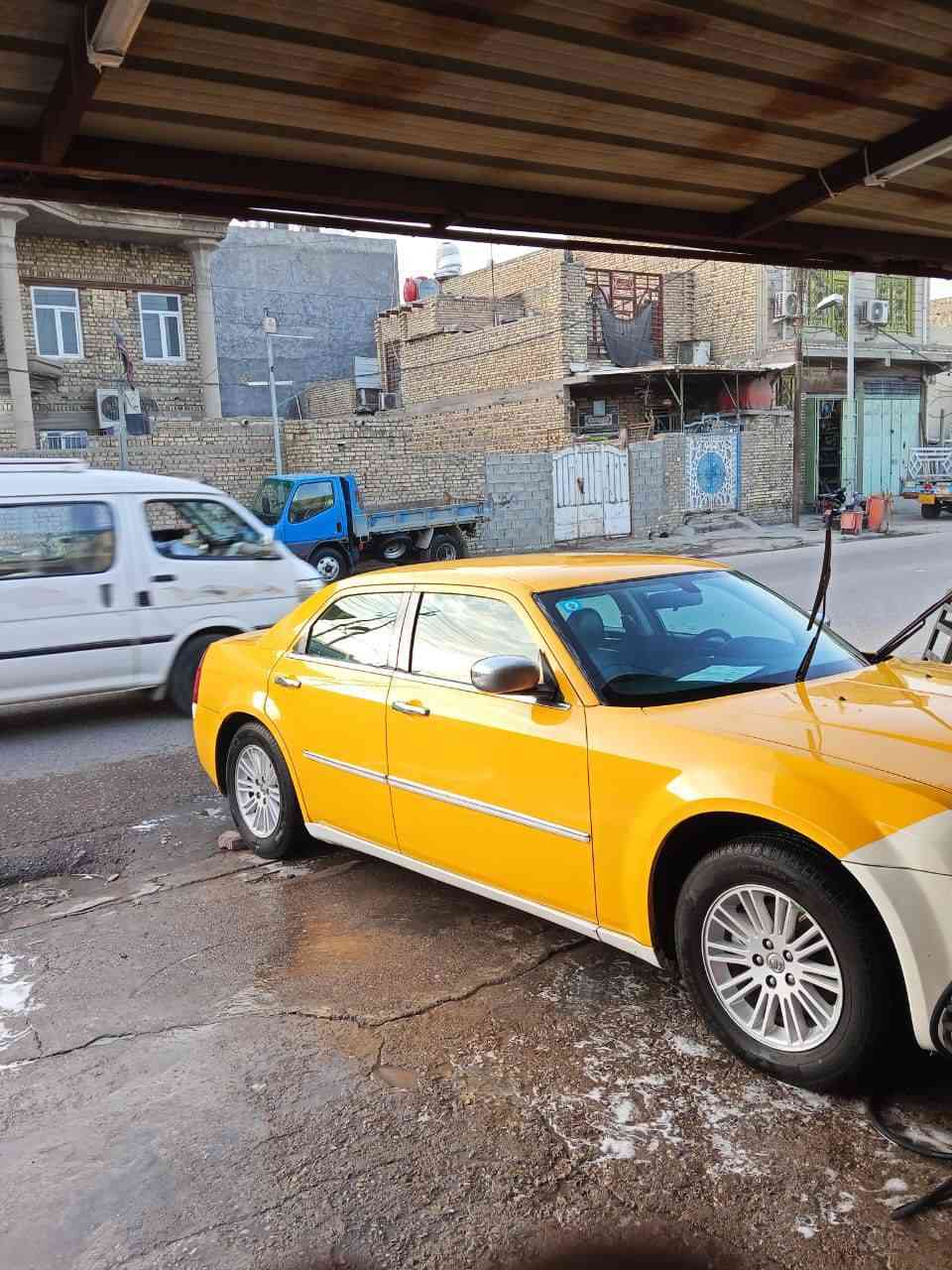 السلام عليكم ورحمة الله وبركاته
سيارة أوباما للبيع موديل ( ٢٠١٠ ) 
أصل اربع چوكات 
مكينه وگير و أكسل خير من الله 🪬
الرقم انگليزي كربلاء والسياره بأسمي 
للاتصال واتساب موجود على هذا الرقم ( *********** )
العنوان ميسِان العماره
