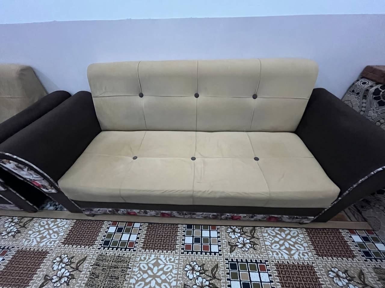 #للبيع سعر خاص …


**إذا كنت صاحب هذا الإعلان وتريد حذفه لأي سبب، رجاءا أرسل رسالة إلى الدعم الفني**