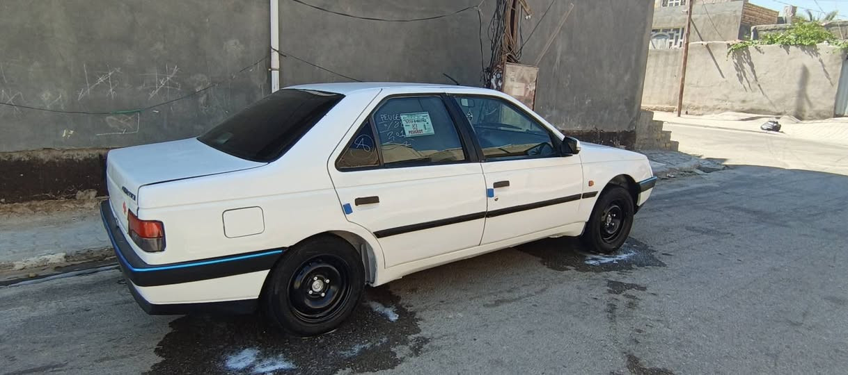 السلام عليكم
بيجو 405 GLx موديل 2011لبيع 
سيارة جاهزه مكينه كير حلوات خير من الله تبريد شغال ثلج 🥶مكفولة من ظربه  أو لصبغ حدايه جديده مشط جديد تخم تاير جاهزه سياره من كلشي كهربائيات كلها شغاله سياره مالت جناي، تأخذها مذب عليها ألف حلوه سياره صفاحه تخبل سياره تعجبك تعال شوفها بيك خير اودلل ماعحبك المنشور ولاجنك شايفه عبره 
مكلف بل نشر رقم صاحب *********** مكانه نجف قضاء، مشخاب
