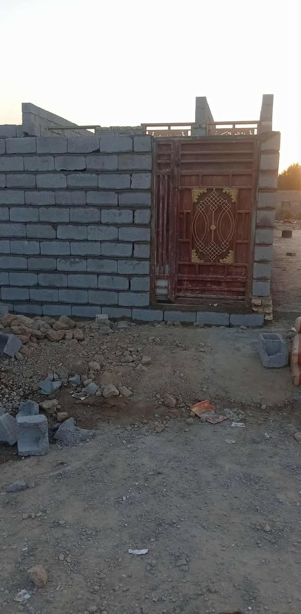 هيكل زراعي للبيع مساحه 100 متر
على شارع مو بلفروع 
كامل بيبان وشبابيك 
نقصه بس الصب السكف

مي وكهرباء ومجاري وتبليط ومقرنص

سبع قصور شارع الفرطوس 

السعر 17 مليون وبي مجال قليل

***********
