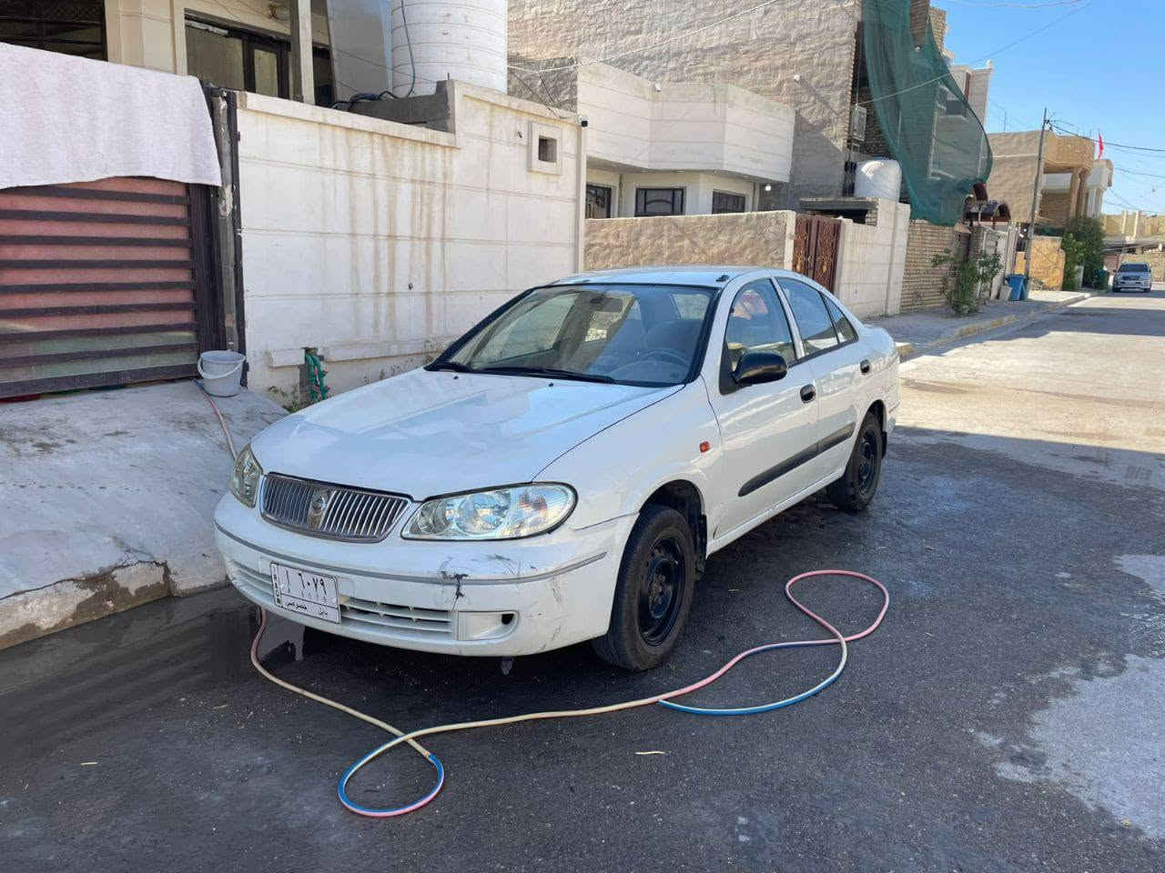 سلام عليكم سني للبيع موديل 2006 سياره بس نقص تبريد خير من الله كير مكينه جاهزه السعر75 وبيها مجال المكان محموديه رقم الهاتف/ *********** /***********

