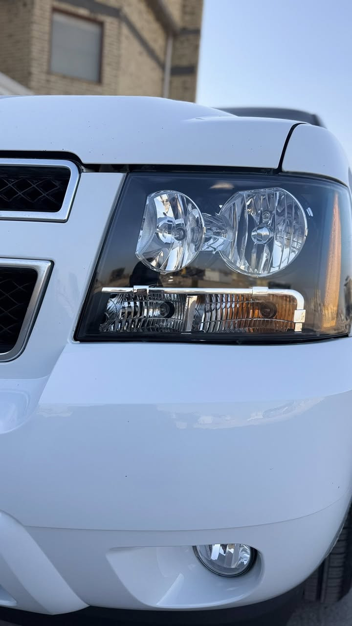 تاهو ادوات) الموديل 2014 ابيض خليجي داخل مخمل بيجي السياره بالكارتون كلش جديده كفاله من الضربه والگص والفتح والصبغ كفاله عامه طخم تاير جديد تبريد ثلج + تدفئه جاهزه من كل النواحي  السعر 138$  هاتف       ***********
البصره
