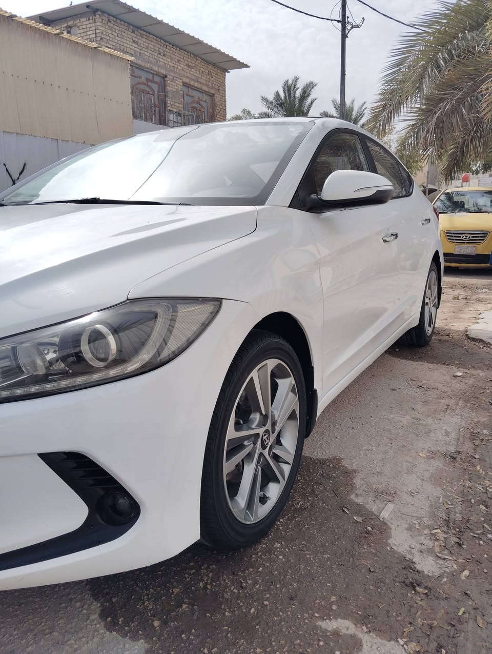 النترا خليجي موديل 2018 رقم اربيل انكليزي الجديد وكاله مضمونه 100٪ السياره مكفوله من صبغ وتبديل وضربه جاهزه السياره گير محرك تبريد تدفئه  تمام
المواصفات......
محرك 2000💢 فتحة سقف 💢 تحكمات صوبين 💢 شاشه 
حساس خلفي 💢 اي بي اس💢 مري شفط 💢تبريد خلفي
السعر المطلوب ((  138 $ )) بيها مجال للشراي للاستفسار 
الاتصال على الرقم ***********
مكاني نجف دور الهنديه - تراهم مراوس حسب القناعه
