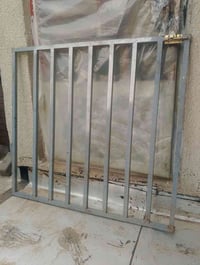 باب درج حديد • حماية أطفال • حي جهاد