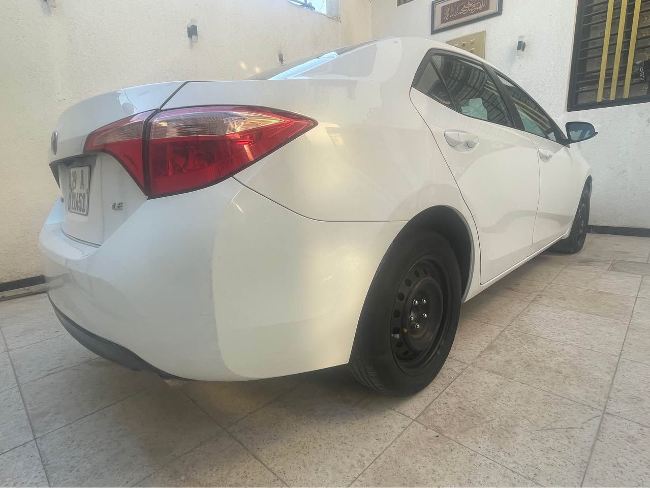 السلام عليكم 
كورلا وارد أمريكي موديل 18
 
السعر. 130 وبيه مجال بصيط جدن  تصال ***********  
السياره بيه
 قطعتين صبغ  فقط   بجم كبس  ودوسه بيه صبغ فقط. والباقي كفاله عامه كير مكينه تبريد شط  
سياره باسمي تحويل ثاني يوم  رقم نكليزي. شرط تحويل. شط العرب, البصرة
