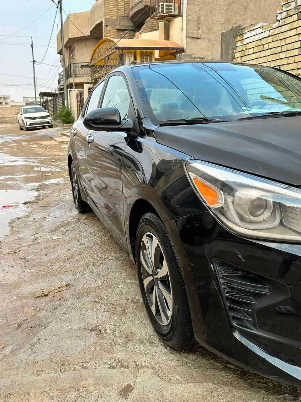 السلام عليكم سيارة كيا ريو 2023
مواصفات بصمة ابواب بصمة تشغيل رادار امامي 

السيارة تراي زيرو ماشية 24الف كير محرك وكالة مكفول ضربته مثل ما موضح با الصورة مبدل فقط بنيد وبارد با الجاملغ والبنيد القديم موجود +باب الصدر والورا من امريكا مبدلات بدون اي حادث او دواخل السيارة بدون ايرباك ايرباكات سليمة مكفولة من اللغد والشاصي والدواخل سيارة نصبته حلوة ومماشية وبا العافية ع الياخذه 

السعر با 120

وبيه مجال حك الجية
مكاني الدورة

الرقم ***********
