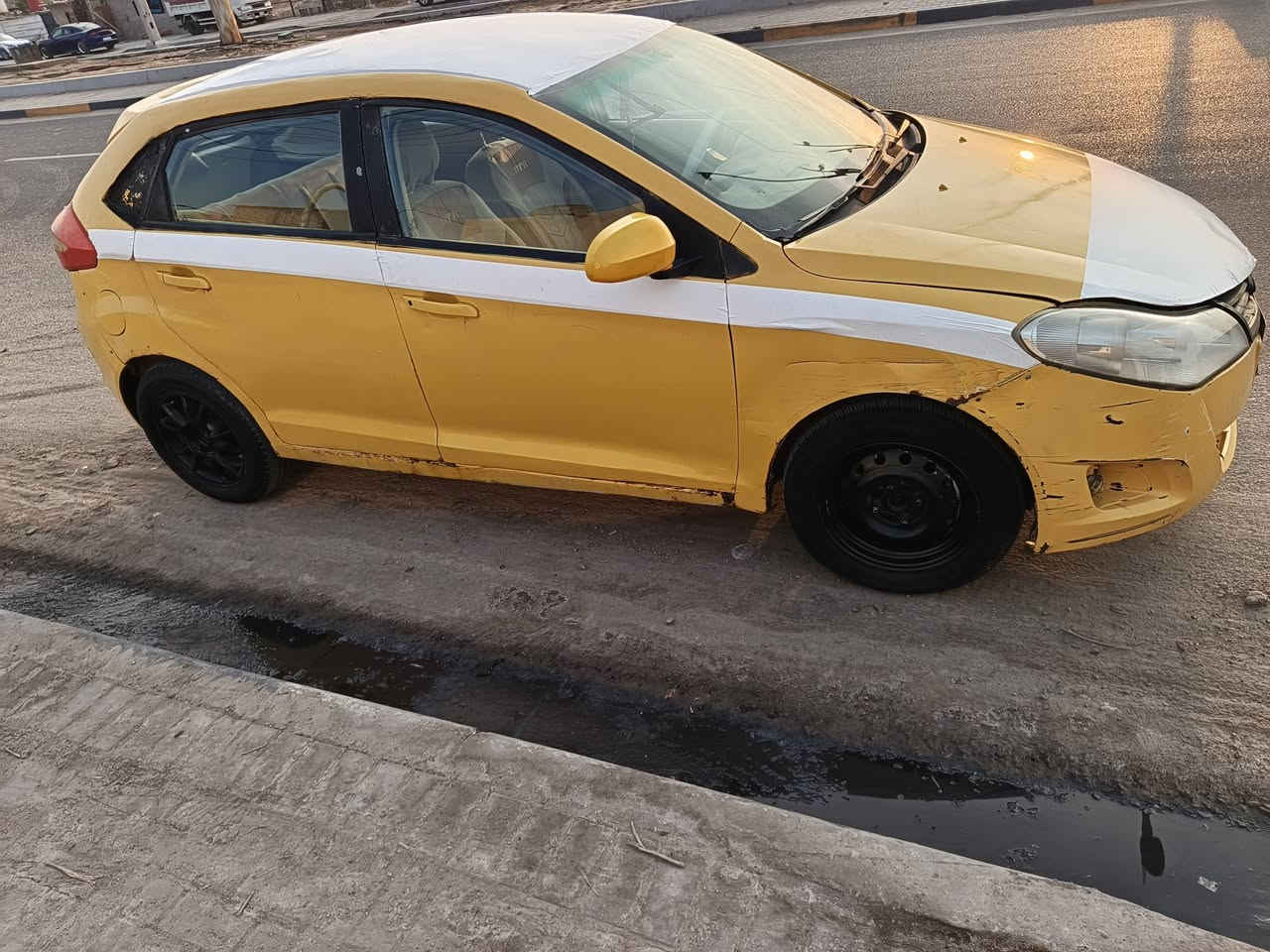 سلام عليكم سياره اللبيع شيري فلاوين كير ومحرك كفاله سنويه صاقطه 2018رايده 18وبيه مجال  العنوان البصره الحيانيه ***********فقط واتساب
