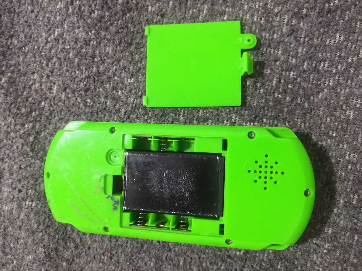 اتاري يشتغل بطاريات مال ريمون
ويشتغل بطارية مال موبايل شحاطة
ينشحن مثل الموبايل
عدد الألعاب ٢٨٨ لعبة
معاه كيبل شحن
السعر ١٥ قفلة


**إذا كنت صاحب هذا الإعلان وتريد حذفه لأي سبب، رجاءا أرسل رسالة إلى الدعم الفني**