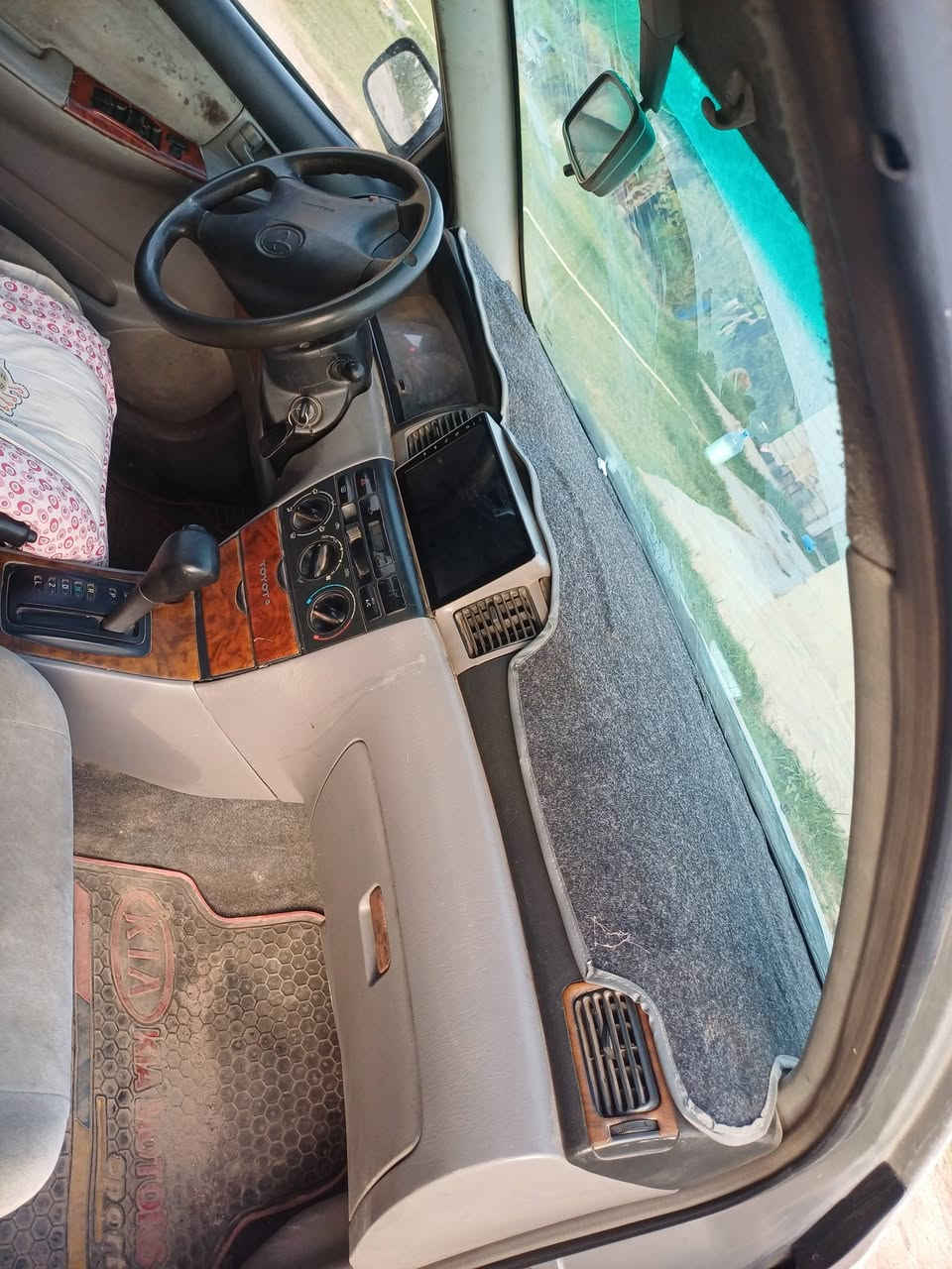 كورلا موديل ٢٠٠١ بيكاجو السعر ٦٥ مجال بصيط  ***********
