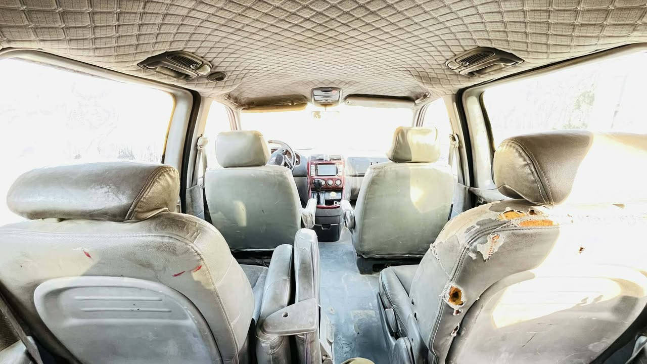 سلام عليكم
كيا كرنفال 
موديل ﴿ 2002 ﴾محدث ﴿ 2005 ﴾
كير بدلته قبل شهرين 
محرك بدلتهه بهذا الاسبوع 
سنويه 2027 
محرك كاز مدكه النوع المرغوب 
رقم بغداد الماني مشروع وطني باسمي 
 مكان السياره سماوه 
السعر ﴿ 65$﴾
*********** موجود اتصال و واتساب
