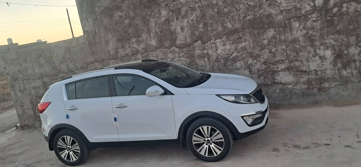 سبورتج موديل 2015خليجي مكينه 2000درش فول مواصفات بنراما تحكمات داخل لونين  مرايات شفط حساس امامي خلفي وهواي مواصفات سياره جديده ومبيها اي نقص كير مكينه صدر كله ع شركه برغي ممفتوح بيها رقم سليمانيه باسمنه تحويل مباشر سياره مكفوله كفاله عامه بيها شويه صبغ باب الصدر فقط السعر 155ورقه مكاني بغداد الدوره ***********
***********
