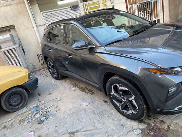 للبيع توسان وارد أمريكي دخول جديد 
هايبرد موديل 2024
ماشيا 17الف حادث موضح بالصور 
بدون صبغ مبدل بابين وجاملغ تفصيخ نفس اللون وبيها قبغ جنطه مصبوغ من امريكا 
فول مواصفات لمتت
بنوراما 
تتقدم وترجع بالريمونت 
كشنات جلد 
تدفئة وتبريد كشنات 
استيرن رجاج وتدفئة 
وبعد بيها هواي مواصفات لمتت معروفه 
السعر 193وبيها مجال  مع الترقيم ورسومه 
بدون كمرك 
رقم مجان 
هذا رقمي ***********
مكان السياره بغداد
