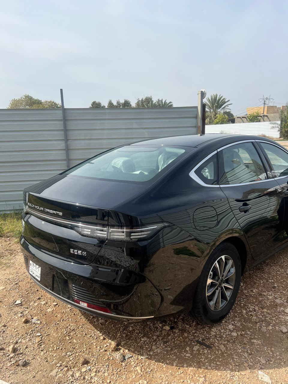 السلامً عليكم دستروير موديل 2025  داخل جلد ابيض ماشيه الف بعدها وضع شركه عارضها ب18 و700 زيرو جماعه الماشيه المعاجبه ليعلق رجاً لان معروف سعرها ***********.  *********** مكان بغداد
