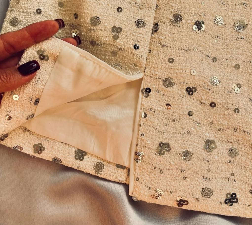 السلام عليكم مجموعة ملابس واغراض من شي ان وامزون سعرهم 20 ألف يعني تقريبا تطلع القطعة بالفين والتفاصيل تحت كل صورة


**إذا كنت صاحب هذا الإعلان وتريد حذفه لأي سبب، رجاءا أرسل رسالة إلى الدعم الفني**