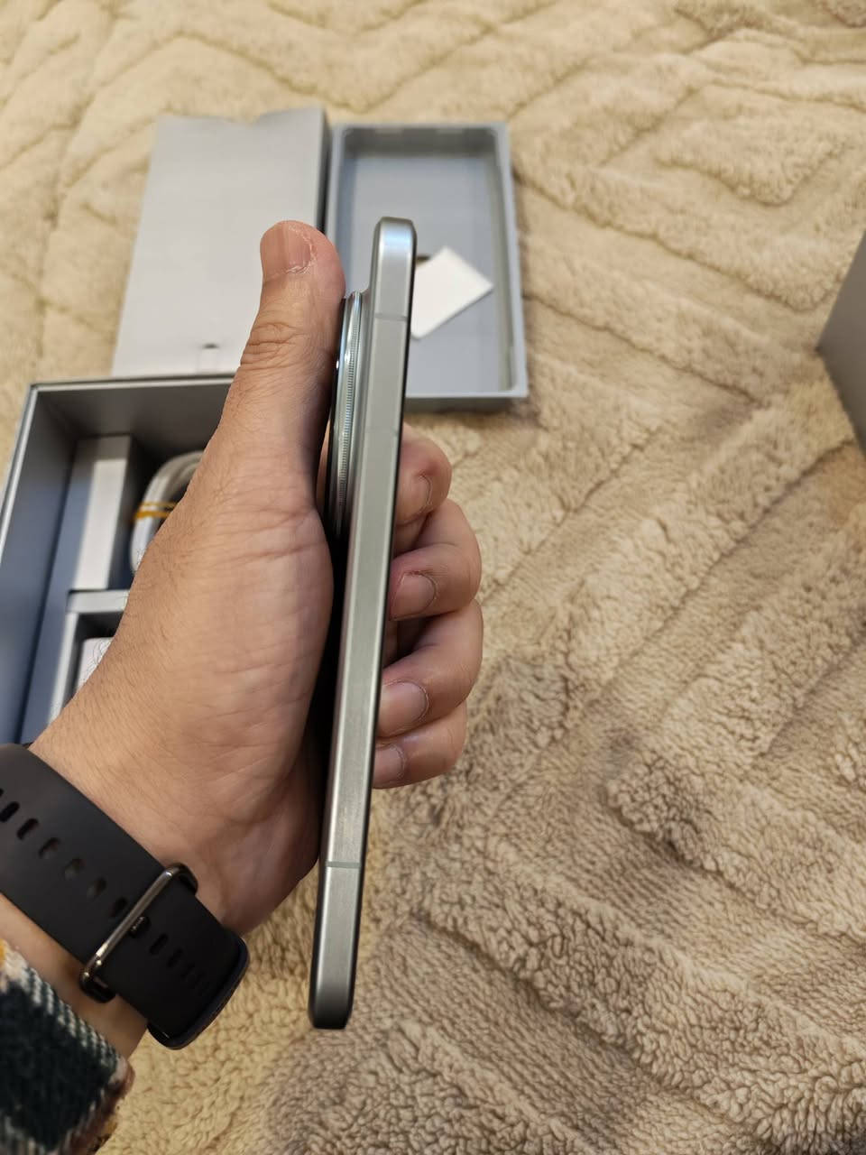 للبي هونر ماج 8برو  الجهاز بعده على وضع الشركه لاسق الشركه مامشيول فقط الجهاز بدون ساعه  السعر خاص


**إذا كنت صاحب هذا الإعلان وتريد حذفه لأي سبب، رجاءا أرسل رسالة إلى الدعم الفني**