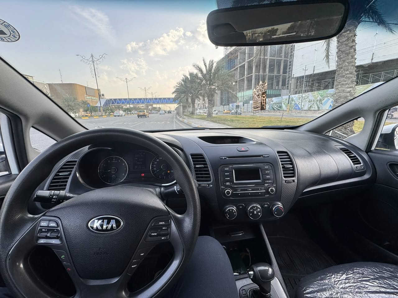 سيراتو 2013 شكل ال15
خليجي كفاله عامه 
5 ويل كب كروم
لايد led 
اشاير بل مري 
قطعتين تبريد ( امامي وخلفي)
حساس بلادي
تحكم مقود جهتين
مكينه 1600 دوش على وضع الشركه
داخل اسود 
دبل جداحه 
سياره جديده وعلى ايدي 
رقم اربيل انكليزي بسمي 
السعر 123 
***********
