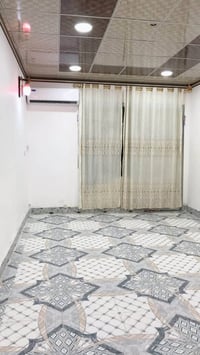بيت للبيع قطاع 15 شعبان قرب الساعه ومقابل البيت ساحه فارغه المساحه 170...