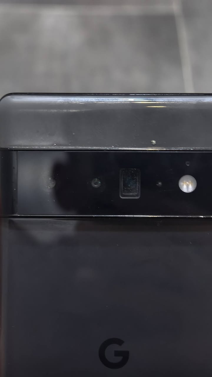 Google pixel 6 pro
🔥 للبيع Google Pixel 6 Pro 🔥

📱 256GB / RAM 8GB

✅ البطارية والشاشة مبدلات قبل أسبوع.
✅ الشاشة نوعيتها زينة وكلفتني 125 ألف.
✅ البصمة تشتغل لكن استجابتها مو مثل الوكالة بسبب تبديل الشاشة.
✅ الجهاز شغال طبيعي.

⚠️ ملاحظة: أجهزة Pixel معروفة باستهلاك البطارية، لذلك يحتاج شحن أكثر من،يعني تحتاج تشحنه3 مرات بل يوم

💰 السعر 150 ألف دينار نهائي.
🚫 رجاءً لا تدخل خاص حتى تكسر بالسعر، السعر من الآخر وما بيه مجال.

الجاد يراسلني خاص.
عنواني البصرة


**إذا كنت صاحب هذا الإعلان وتريد حذفه لأي سبب، رجاءا أرسل رسالة إلى الدعم الفني**