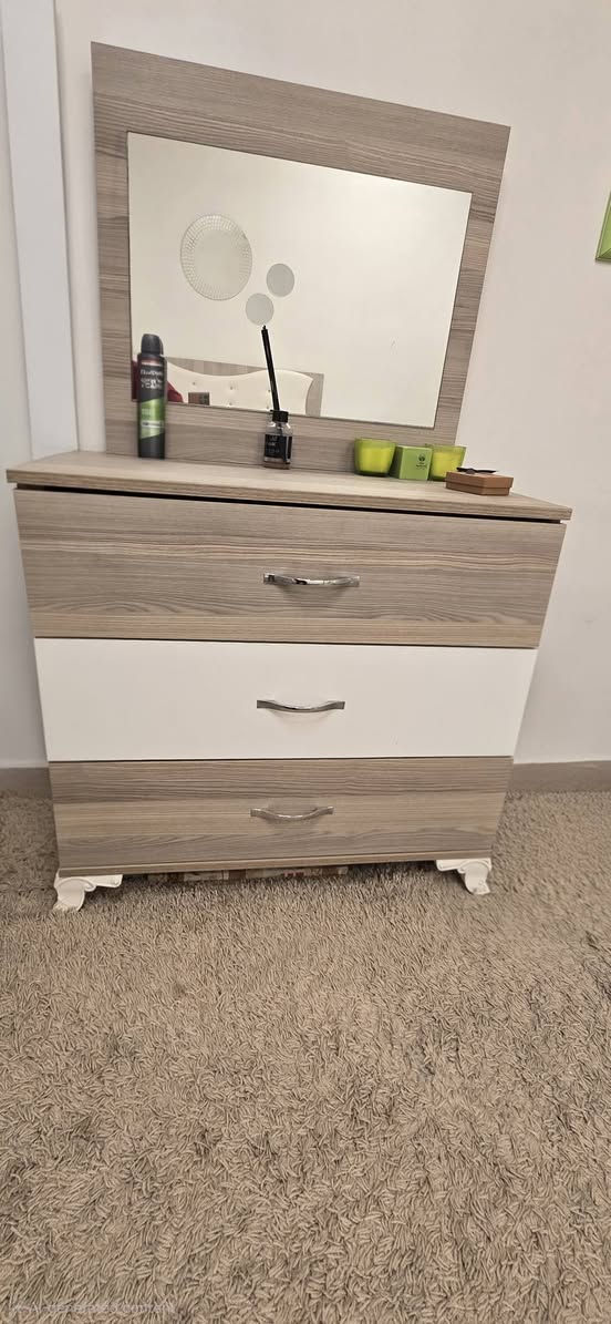 تورکی 5پارچە بە دۆشەکەوە 275


**إذا كنت صاحب هذا الإعلان وتريد حذفه لأي سبب، رجاءا أرسل رسالة إلى الدعم الفني**