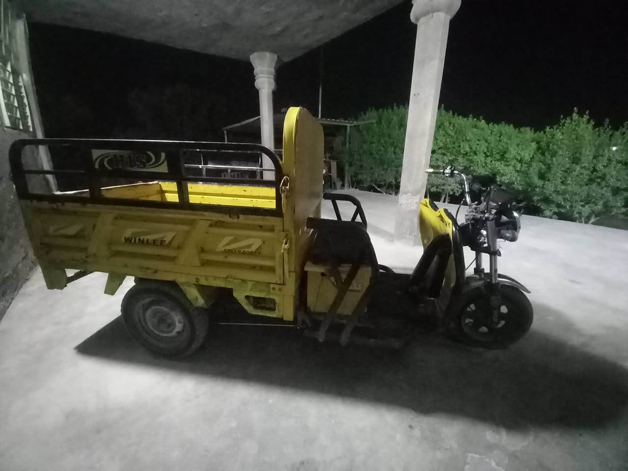 ستوته للبيع نظيفه بطاريات على الفحص السعر 650 وبيها مجال حك الجيه مكان ابو غريب حي الرساله تراوس عادي *********** واتساب ***********
