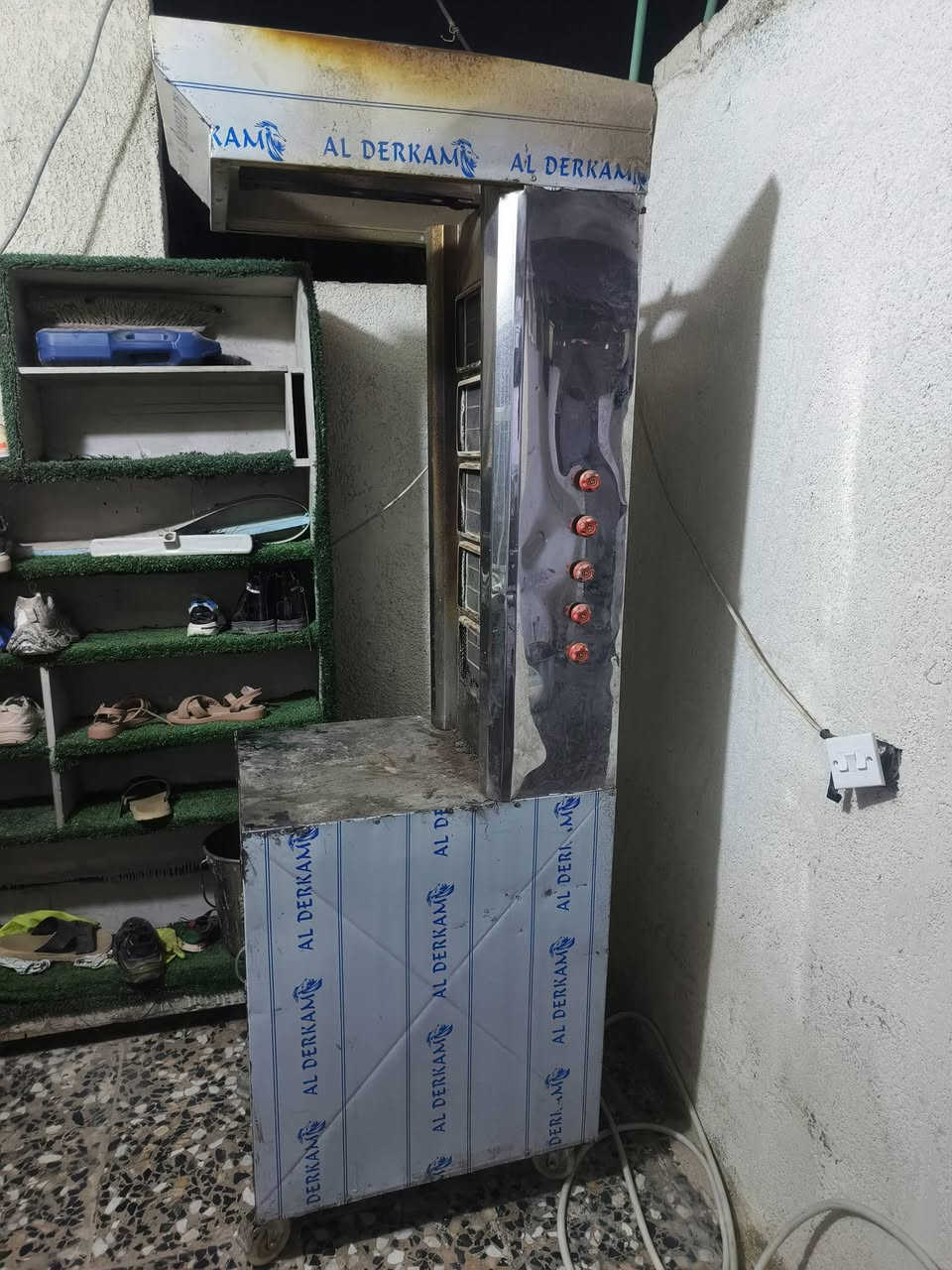 شوايه كص للبيع 
***********
