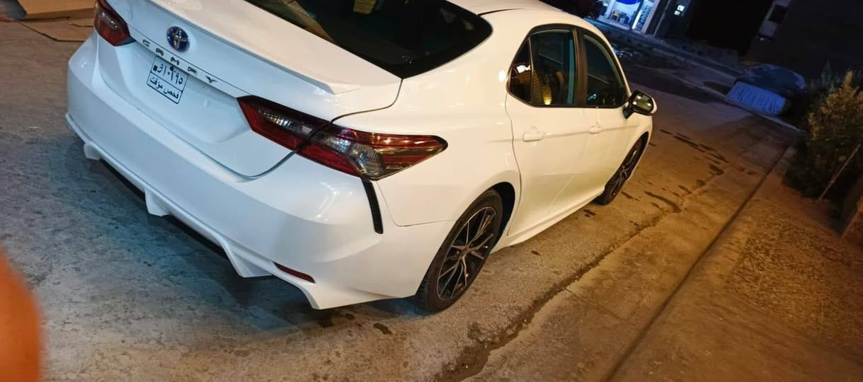 سلام عليكم كامري هايبرد موديل 24 SE وارد امريكي تترقم أي محافظة عدا الإقليم دخول جديد بدون ايرباك صبغ فقط يم الرقم جاملغ بارد السعر 200$ بي مجال ***********
