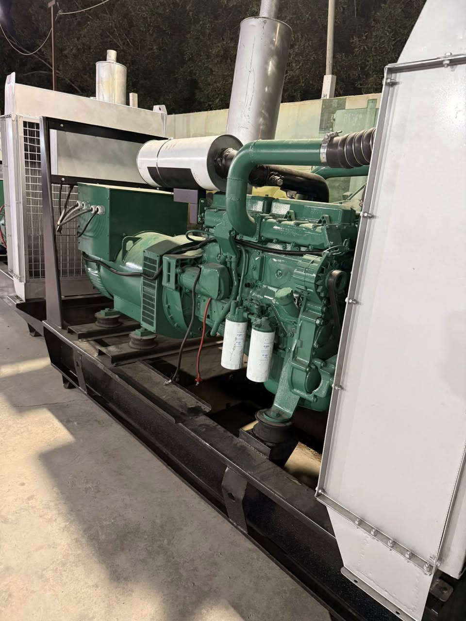 السلام عليكم
فالفو D7 بنته طبك جديد شرط مكينه اوربيه 

شرط الشغل

توليد ٣٠٠ كيفي

فول حمايه بم كهربائي بم ونوزل 

العنوان واسط الكفائات قرب المدينه المائيه

اللاستفسار/ ***********
