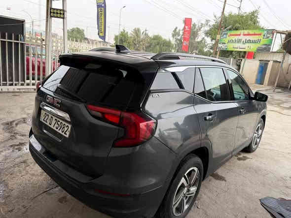 السلام عليكم جمسي تيران 2020 ماشيه 107 الف ميل حادثهه مرفق بالصور رايديهه 133 وبيهه مجال المكان بغداد الدولعي قرب مخازن الجاي ***********
