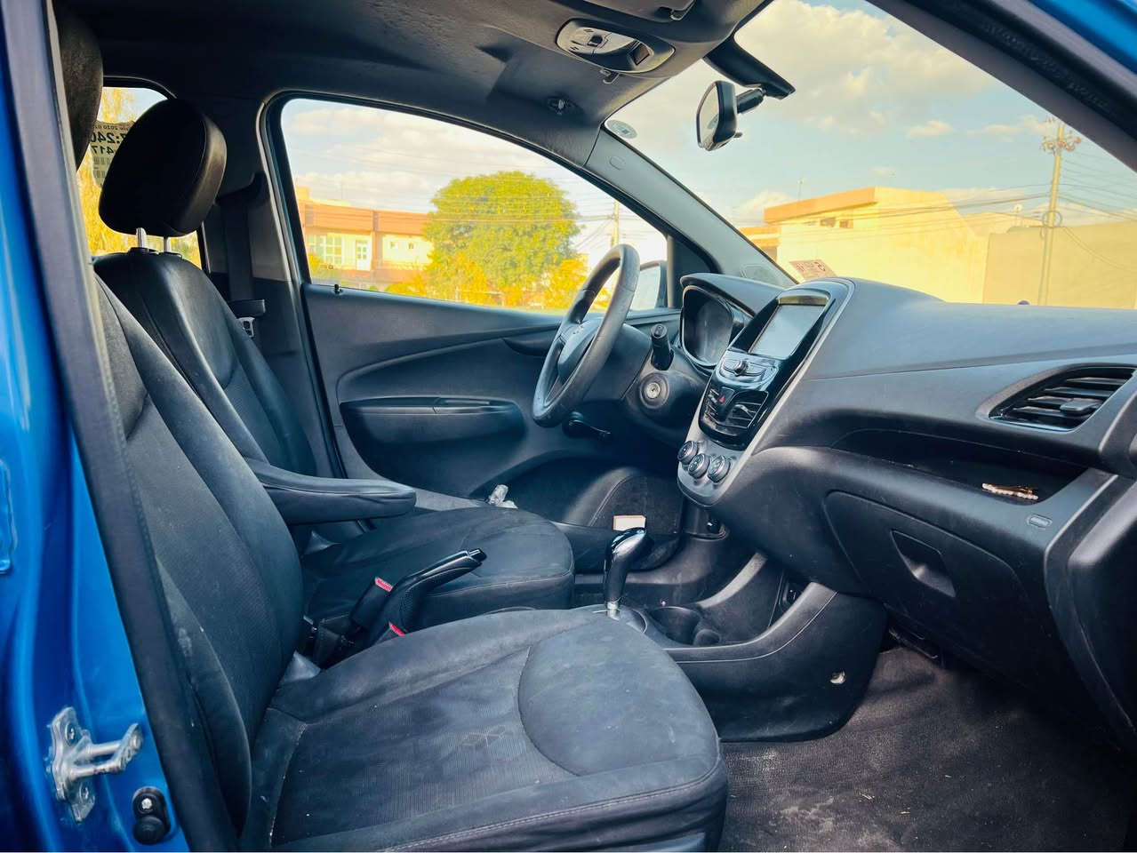 شؤفرليت سپارك ٢٠١٧ 
مواسه فات امريكى
سياره كه زؤر جايزه به ناوى خؤمه 
ره قه موو سنه وى نويه تا ٢٠٣٠
٤ پارچه و نيوى سبوخه بي ژورى 
بي ارباك گيرو مه كينه به شه رت 
سعر   🔥 ( ٧٨ ) وه ره قه و مه جاله كى كه م 
.مؤبايل. ***********  واتساب. أربيل, العراق
