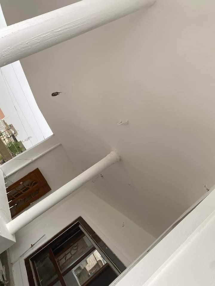 سلام عليكم اشتغل صبغ خارجي وداخلي بسعر مناسب جداا خارجي 100متر 100الف داخلي غرفه واحد 30الف تواصل ع رقم ***********او ع خاص مكاني كركوك
