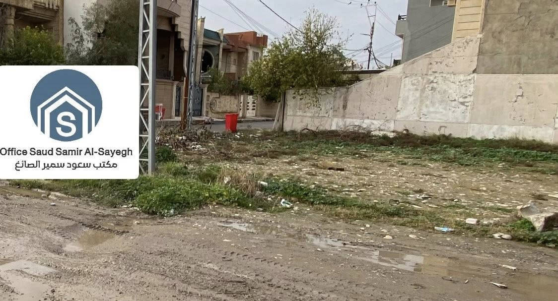 للبيع – ارض سكنيه في حي الجوسق

📍 الموقع: #حي_الجوسق (قريب من المطار)
📐 المساحة الكلية: 300 م²  
📏 الواجهة: ركن 25*12متر  

✨ المواصفات:
 • ارض ركن مميزة وواجهة مميزة(خلف جامع الحميد)
 • قريب جدا على (شارع المطار)
 • منطقة هادئة

📞للاستفسار مكتب سعود سمير الصائغ للعقار
الموقع -موصل - حي الجوسق  - تقاطع الجسر الرابع
 *********** (📲 واتساب متوفر)
*********** (📲 واتساب متوفر)
*********** (📲 واتساب متوفر)
