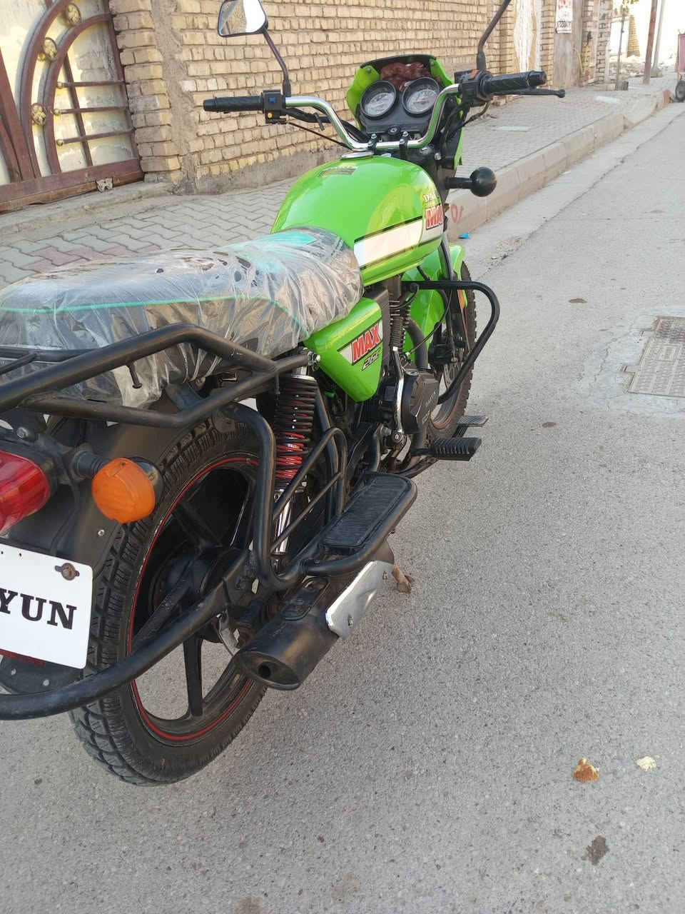 سلام عليكم دراجه دايوان مديل 2022مكفوله كفاله عامه رقم وسنويه مكاني كوت رقم الهاتف ***********
