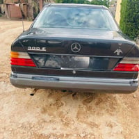 مرسيدس 300E • موديل ١٩٩٢ • ذي قار