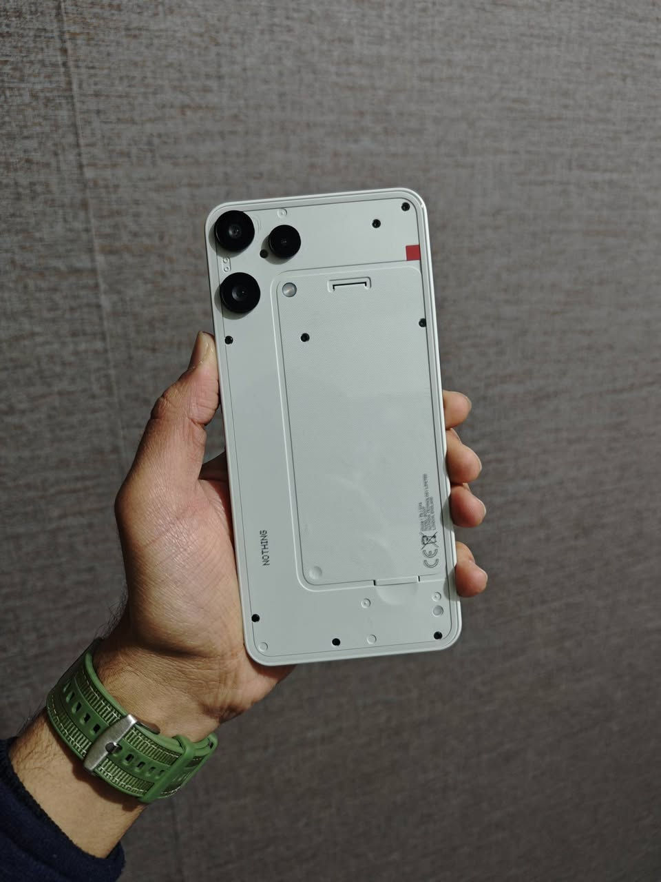 السلام عليكم
عندي nothing 3a lite 
جديد شخط مابي 
نظافة 100% 
كارتونة وملحقات كاملة 
شرط الشاحنة بعدها ممفتوحة
ذاكرة 256 
رايدة ب 325 الف 
مكاني بغداد 
***********
