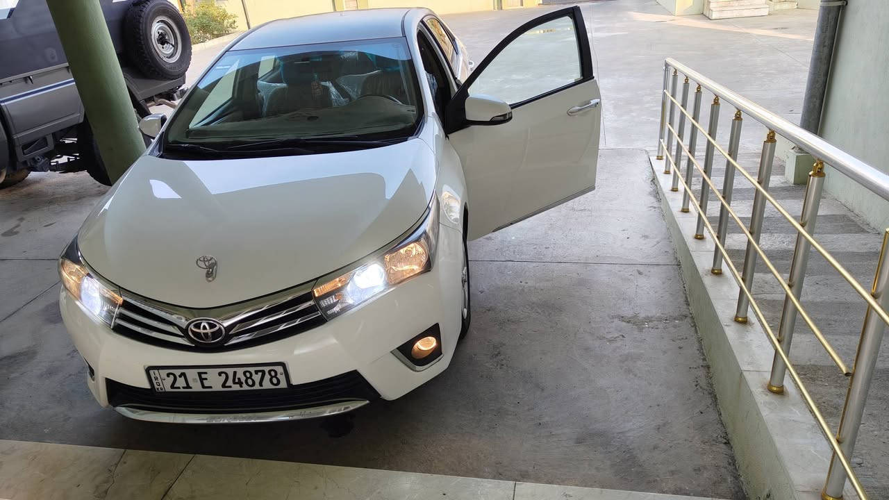 تويتا كرولا موديل 2016محرك 20 ماشيه 129الف بدون سبوخ بدون تعديل محريك كير شرط سياره نفس شريك سنويه جديد تايرات جديد سعر 155مجال رقم موبايل ***********
