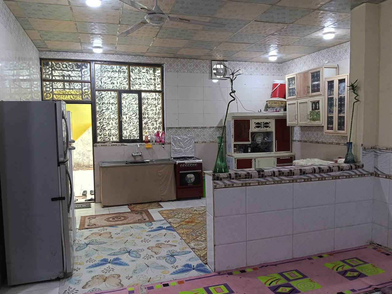 أسعد ألله أوقاتكم بكل خير 
اللاستفسار ***********
توفر دار سكن لبيع
ألمساحه 200 م 

 شارع  9م
جميع الخدمات متوفره
مدارس قريبه عليك + ماء + كهرباء 
محتويات البيت
كراج 
دوانيه 
صاله
مطبخ
غرف منام عدد2
صحيات
سكف سندويج
نوع العقار : طابو ملك صرف زراعي

العنوان : أبي الخصيب طريق الوصطي مقابيل مدارس طيور الخصيب الاهليه تبعد عن طريق الوصطي 100 م

سعر 47 وبي مجال
اللاستفسار ***********
