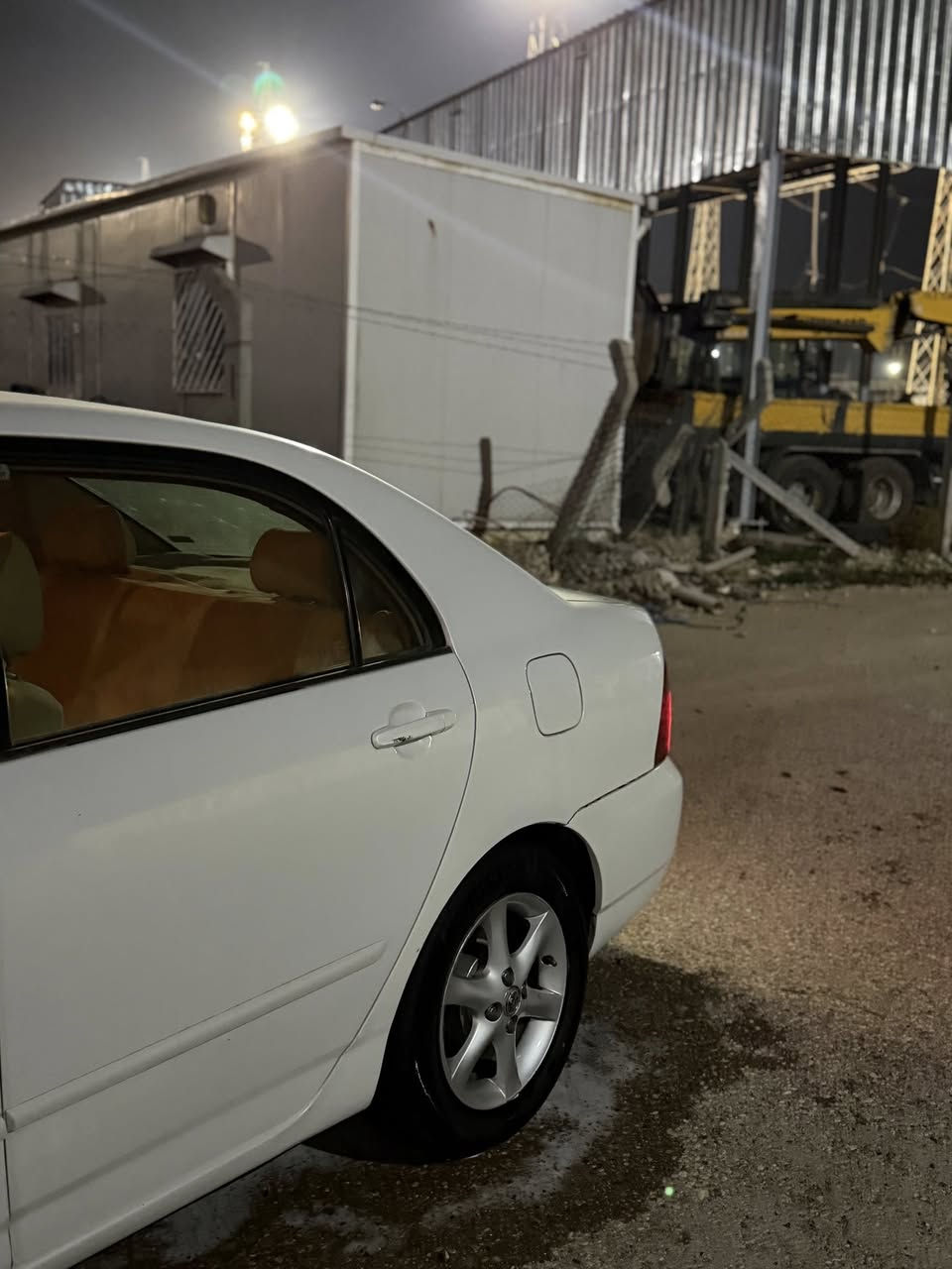 السلام عليكم
كورلا بيكاتشو 1800 مديل 2007 رقم بغداد بأسمي 

صبغ 3قطع بنيد وجاملغين امامي سعرهه 95

***********

***********
