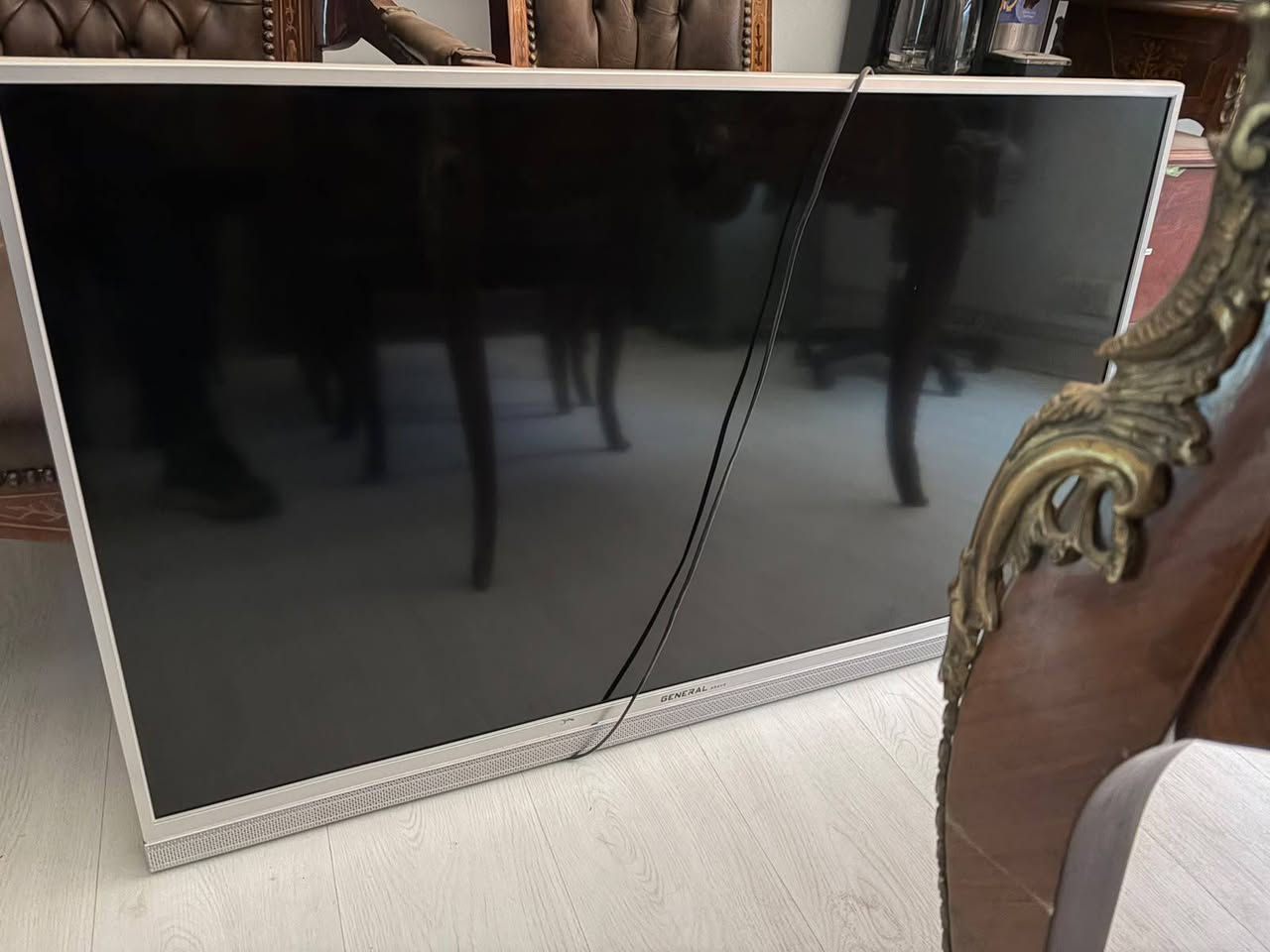 للبيع البلازما 
مستعمله شي قليل وضميناه 
***********
