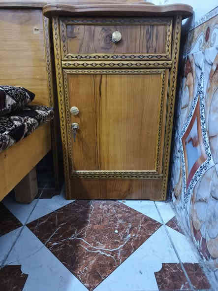 غرفة نوم خمسه قطع مستعمل شهر واحد  فقط اخو الجديد ت/***********
