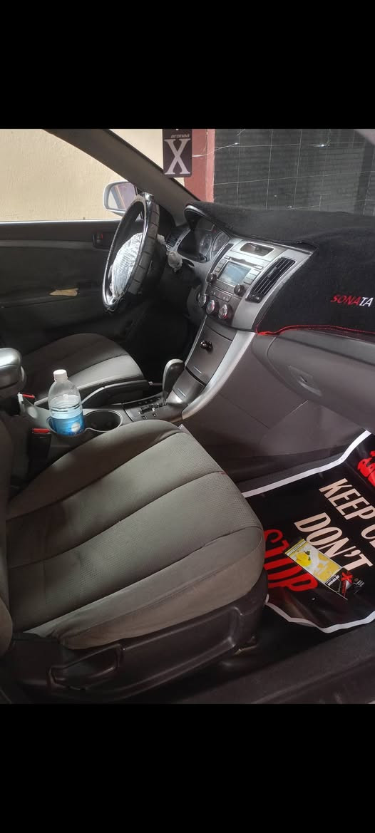 السلام عليكم سوناتا 2009 امريكي حادثها التكمه بين البابيين اليمنه الصبغ اعتبرها عام جاهزه من جميع النواحي للاستفسار ***********
