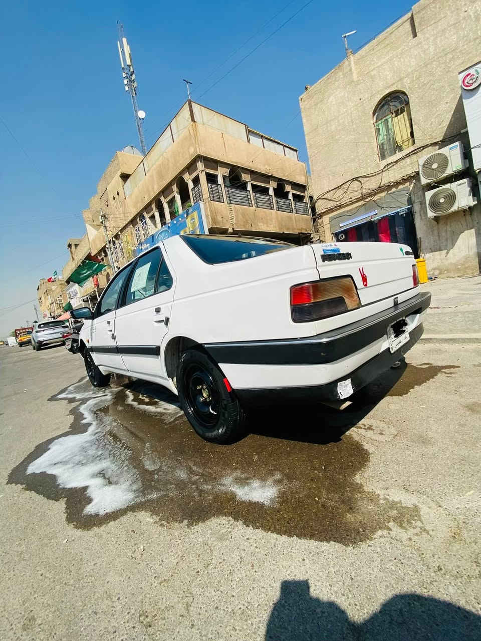 سلام عليكم 

بيجو 405 للبيع موديل 2012 مكفوله لاضربه ولاصبغ ولاتبديل مكينه وكير بشرط هاون حداديه امامي خلفي كله جديد تخم تاير جديد مصفره غرامات وسنويه جديده رقم بغداد إنكليزي باقي على الاستلام تبريد ثلج ❄️ سياره جاهزه على آخر حبايه مكاني بغداد الاستفسار ☎️***********☎️
